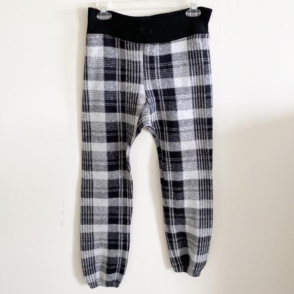 THE GREAT. Pants - The Great. Black/White Plaid Flannel Joggers Size 0/XS
